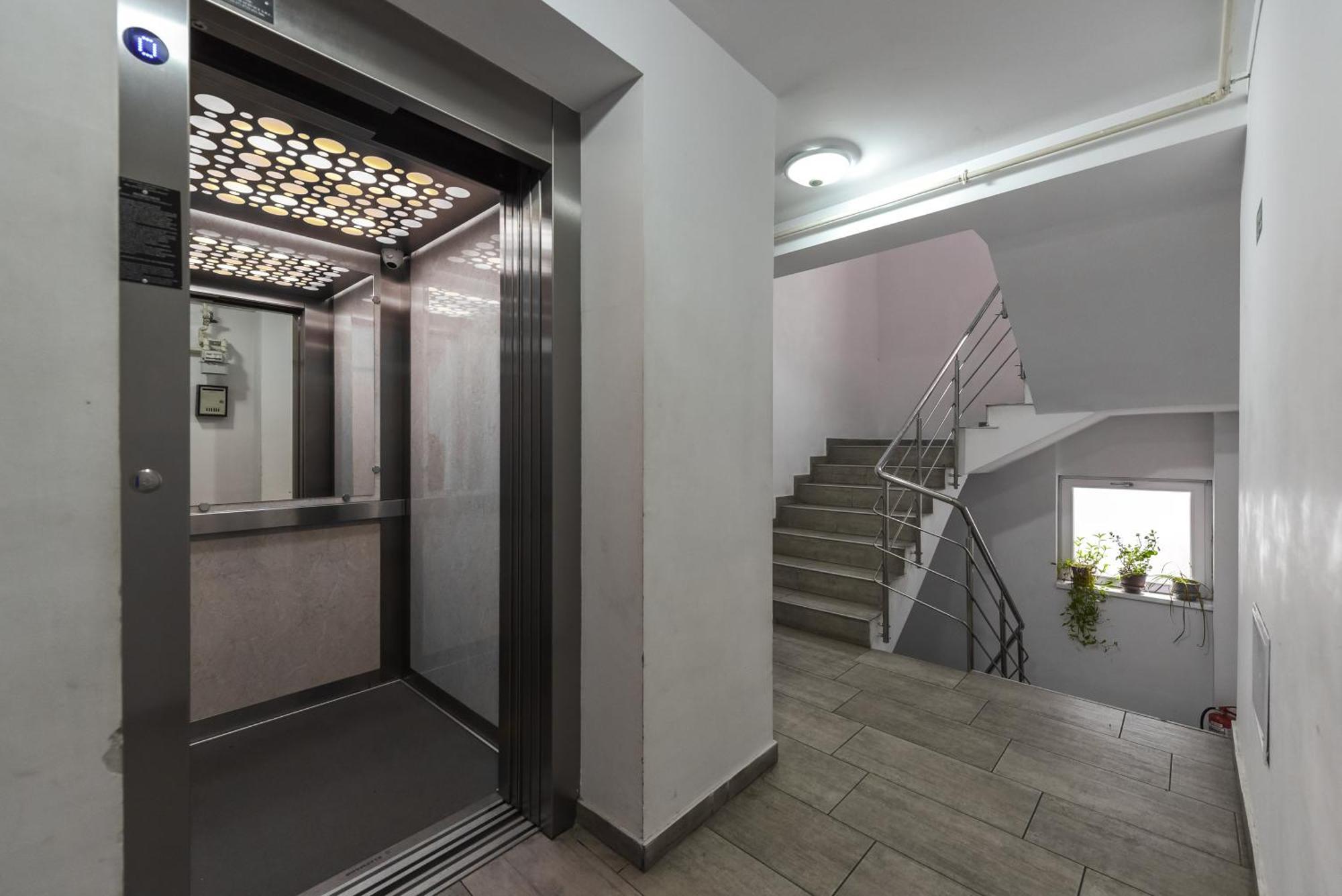 Bucharest Central Apartments - Shabbat Friendly Exterior photo